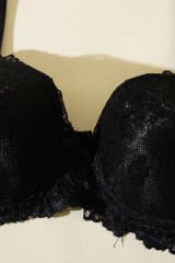 Dantelli Desteksiz Sütyen Siyah