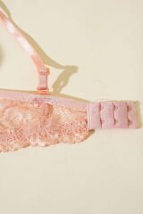 Dantelli Desteksiz Sütyen Pudra